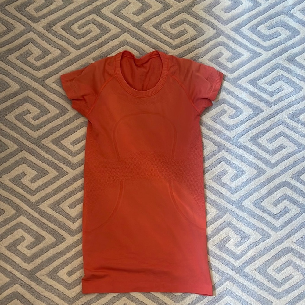 Lululemon Swiftly Short Sleeve (red/orange color)